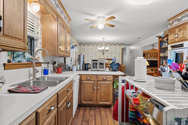 122 Mont Hall Road, Hallsville, TX 75650