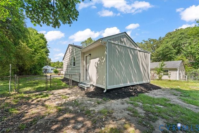 1530 Stark St, Petersburg, VA 23803