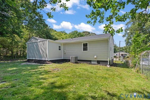 1530 Stark St, Petersburg, VA 23803
