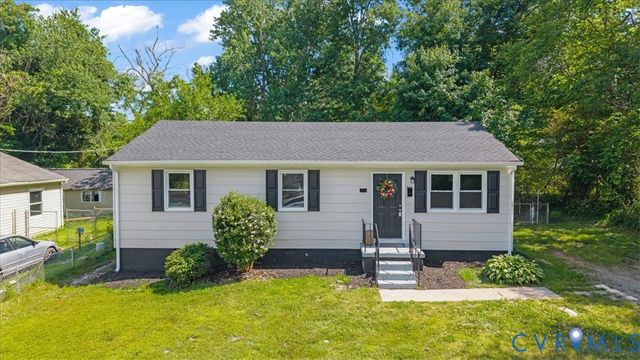 1530 Stark St, Petersburg, VA 23803