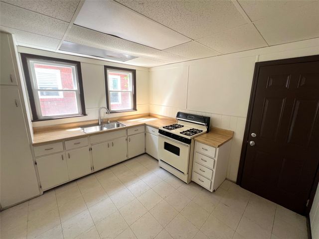 308 HESS Avenue, Erie, PA 16507