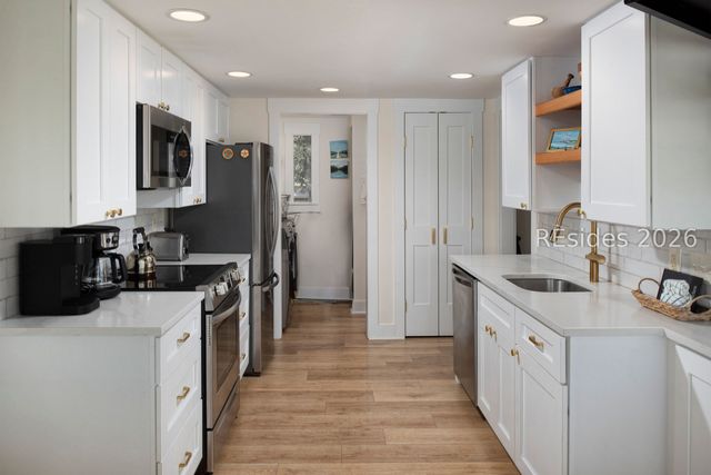 226 S Sea Pines Dr Apt 1605, Hilton Head Island, SC 29928