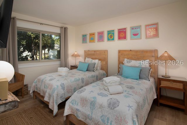 226 S Sea Pines Dr Apt 1605, Hilton Head Island, SC 29928