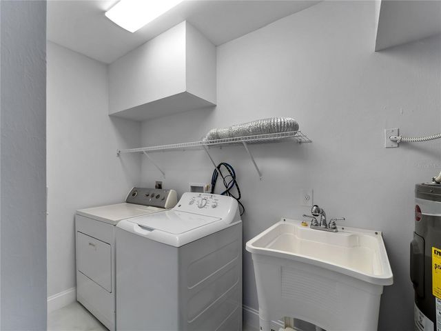 581 LINDLEY TERRACE, Port Charlotte, FL 33952