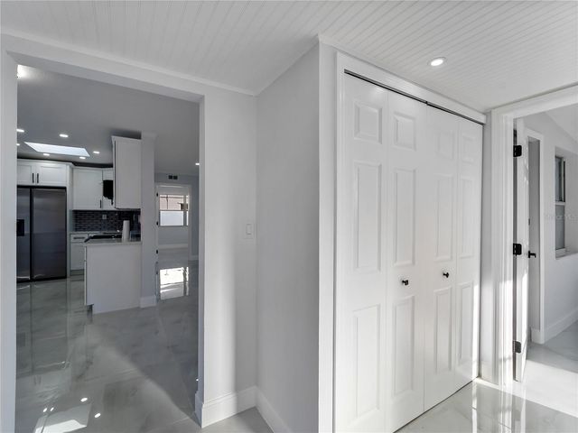 581 LINDLEY TERRACE, Port Charlotte, FL 33952