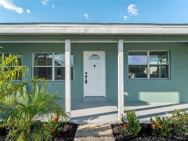 581 LINDLEY TERRACE, Port Charlotte, FL 33952