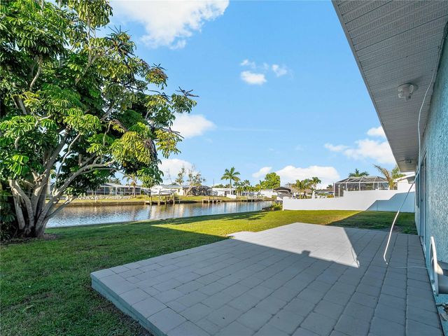 581 LINDLEY TERRACE, Port Charlotte, FL 33952