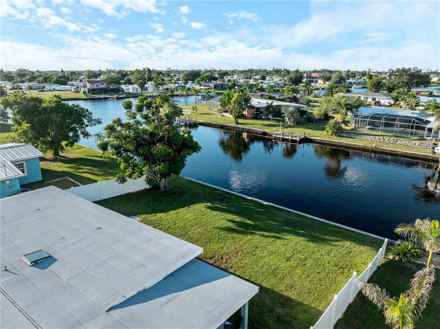 581 LINDLEY TERRACE, Port Charlotte, FL 33952