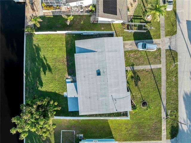 581 LINDLEY TERRACE, Port Charlotte, FL 33952