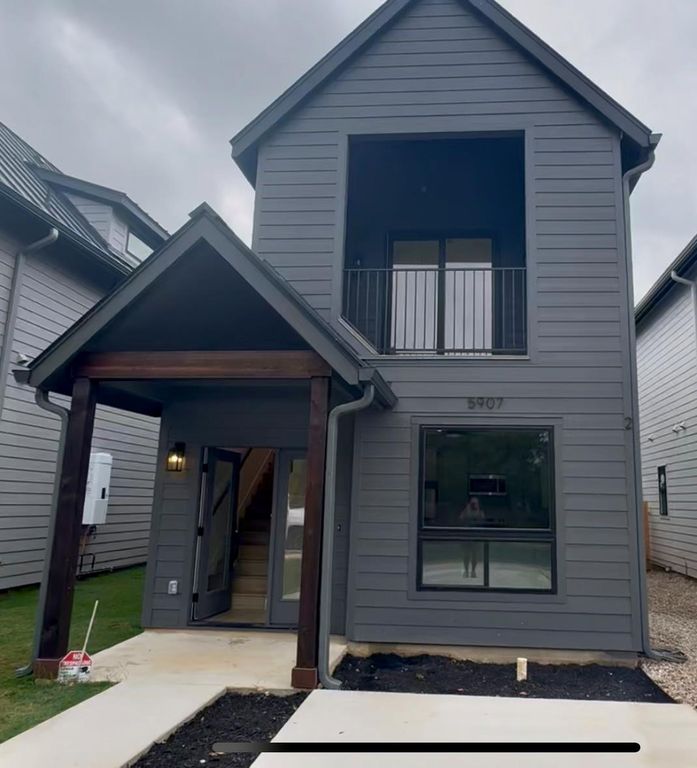 5907 Coventry LN B, Austin, TX 78723