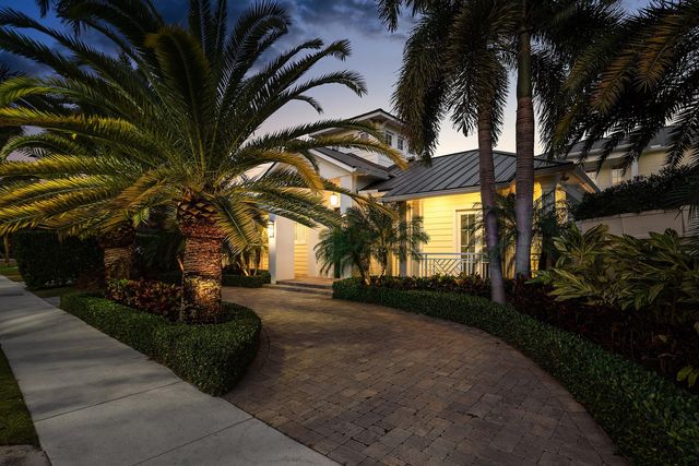 201 NE 3rd Court, Boca Raton, FL 33432