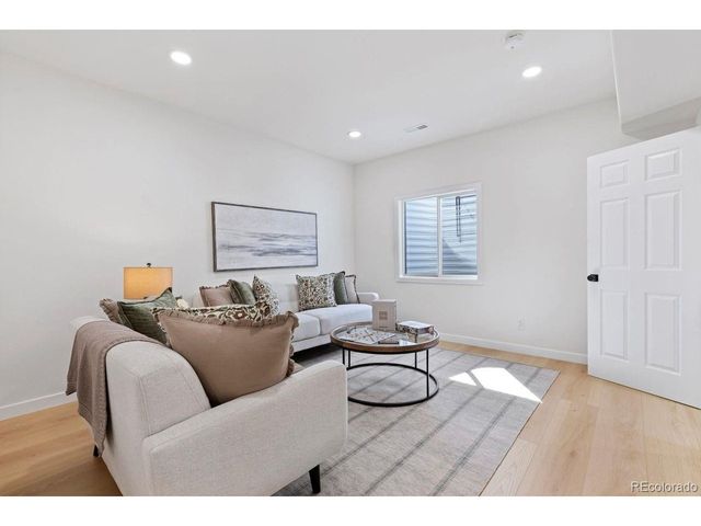 9010 W 11th Ave, Denver, CO 80215