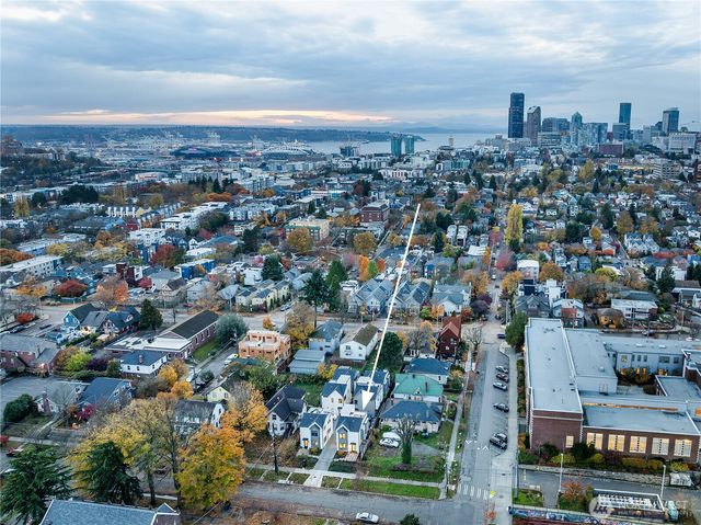 225 24th Avenue, Seattle, WA 98122