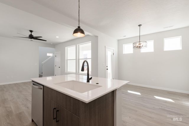 6983 S Harvest Cove Ave, Boise, ID 83709