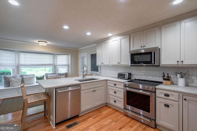 1100 Station Drive, Watkinsville, GA 30677