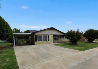 6907 SW Forest Ave, Lawton, OK 73505