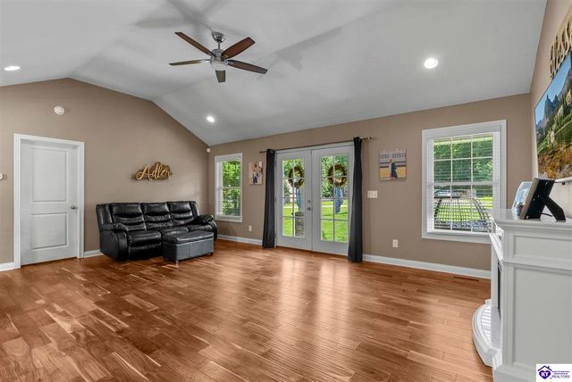577 Beasley Boulevard, Elizabethtown, KY 42701