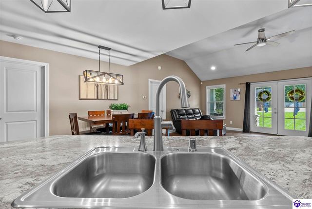 577 Beasley Boulevard, Elizabethtown, KY 42701