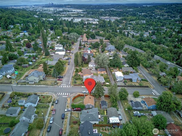 13504 35th Avenue S, Tukwila, WA 98168