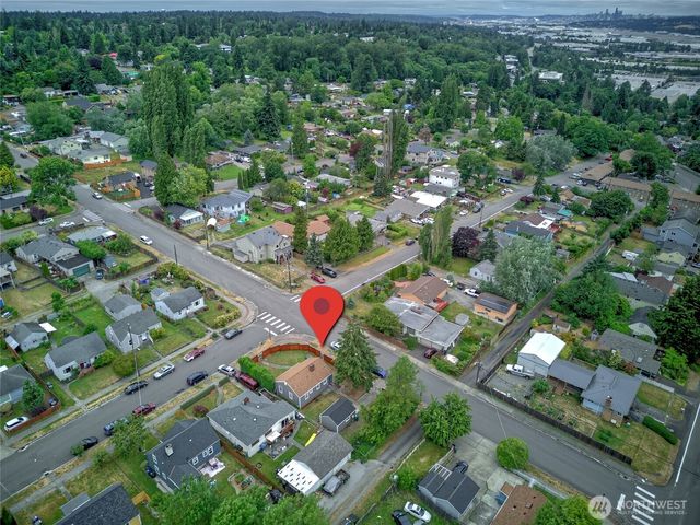 13504 35th Avenue S, Tukwila, WA 98168