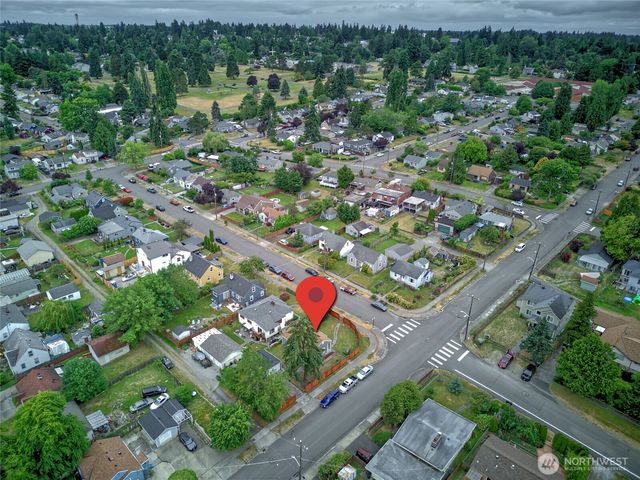13504 35th Avenue S, Tukwila, WA 98168