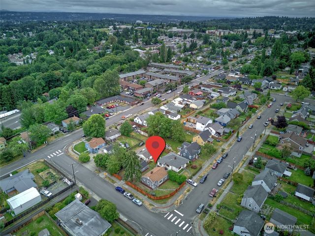 13504 35th Avenue S, Tukwila, WA 98168