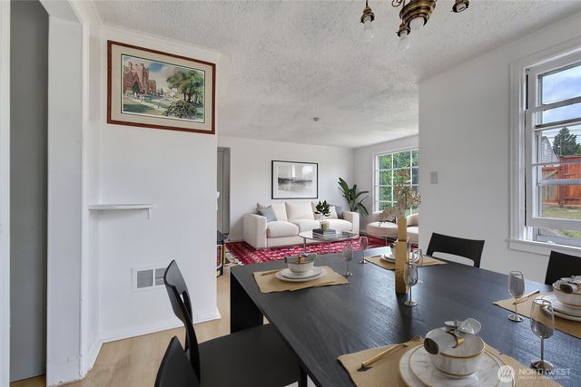 13504 35th Avenue S, Tukwila, WA 98168