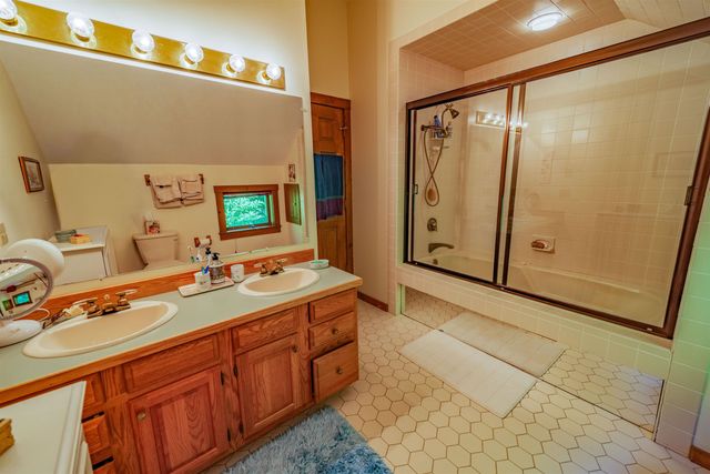 156 West Lake Road, Wilmington, VT 05356