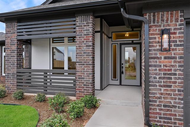 801 Caladium Drive, Yukon, OK 73099