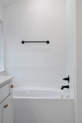 801 Caladium Drive, Yukon, OK 73099