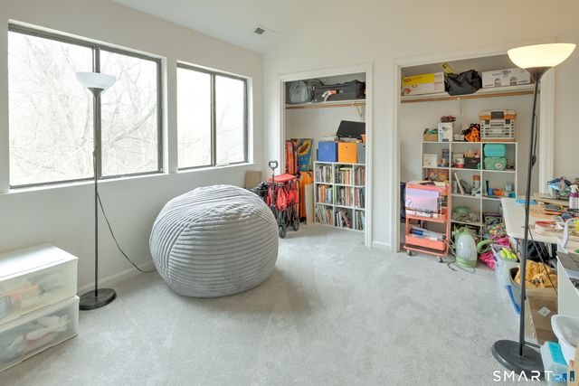 81 Deer Run 81, Bethel, CT 06801