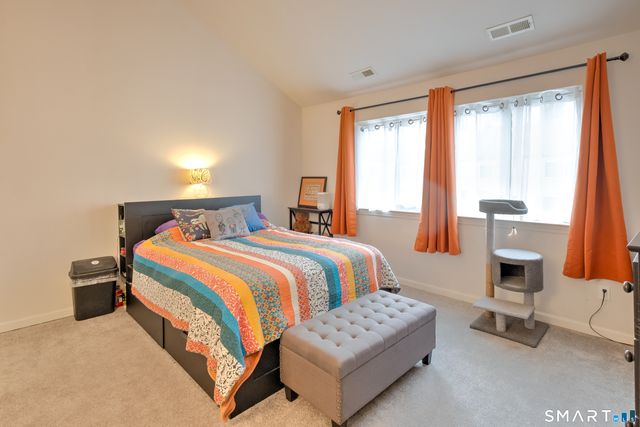 81 Deer Run 81, Bethel, CT 06801