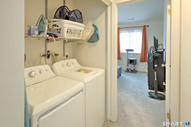 81 Deer Run 81, Bethel, CT 06801