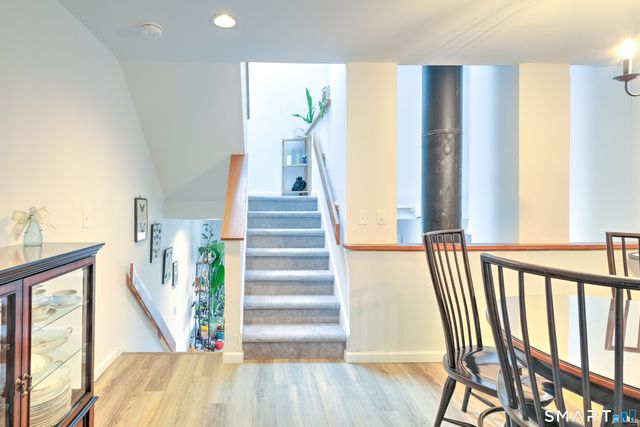 81 Deer Run 81, Bethel, CT 06801