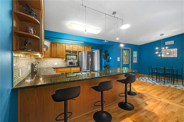 965 County Road 156, Eureka Springs, AR 72632