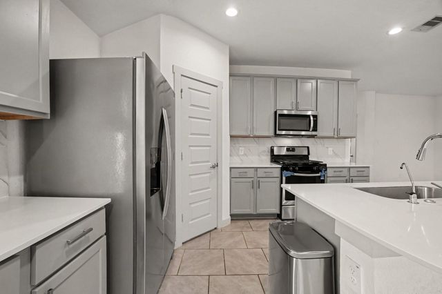 4002 Itzle Island Court, Katy, TX 77494
