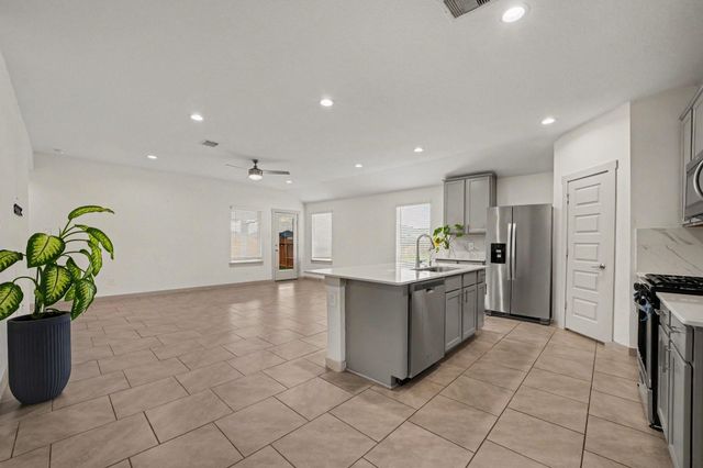 4002 Itzle Island Court, Katy, TX 77494