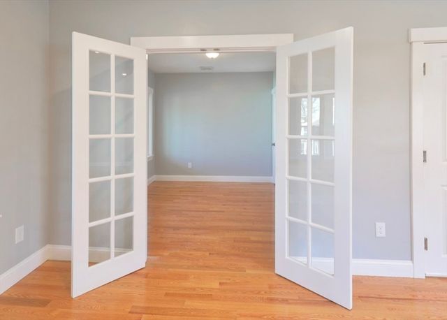 28 2nd St 2, Medford, MA 02155