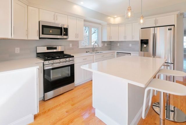 28 2nd St 2, Medford, MA 02155