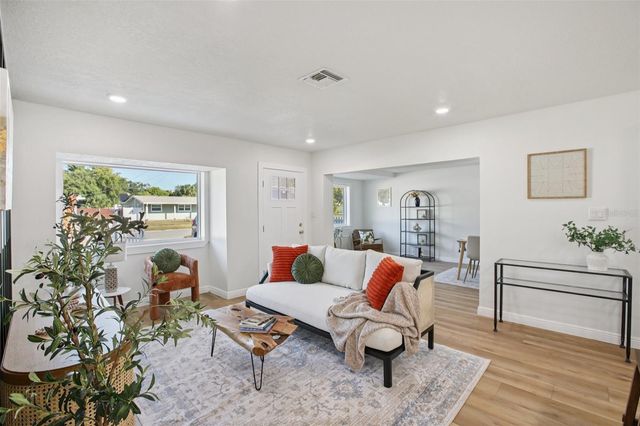 4116 W IOWA AVENUE, Tampa, FL 33616