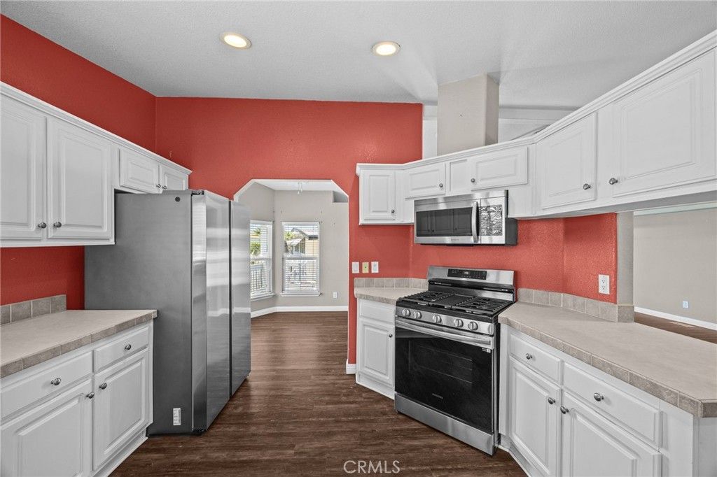 Image 10 of property listing at 16222 Monterey Lane 35, Huntington Beach, CA 92649