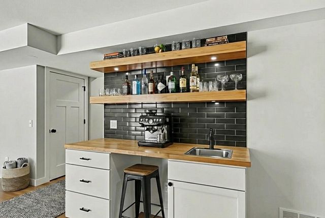 8683 Camomile Drive, Augusta, MI 49012