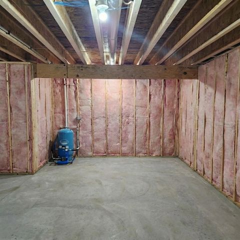 8683 Camomile Drive, Augusta, MI 49012