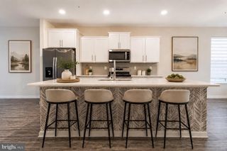 7771 VENICE LN, Severn, MD 21144