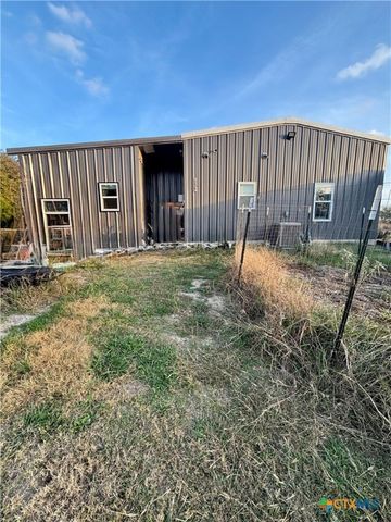 1754 W Big Elm Road, Troy, TX 76579