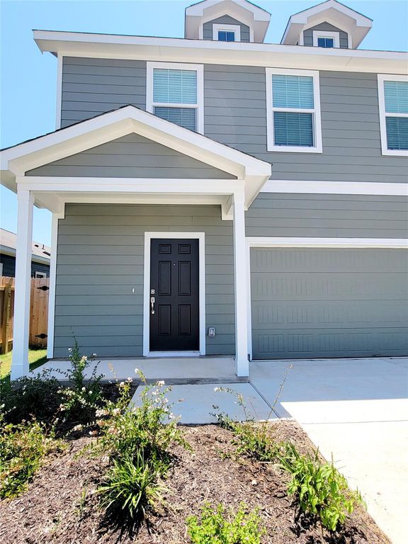 309 Bullhead RD, Bastrop, TX 78602