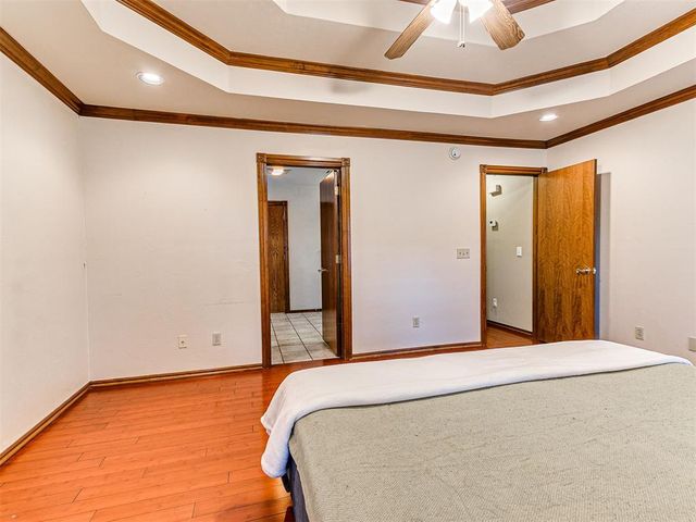 1809 Parkway Drive, Moore, OK 73160