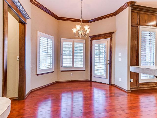 1809 Parkway Drive, Moore, OK 73160