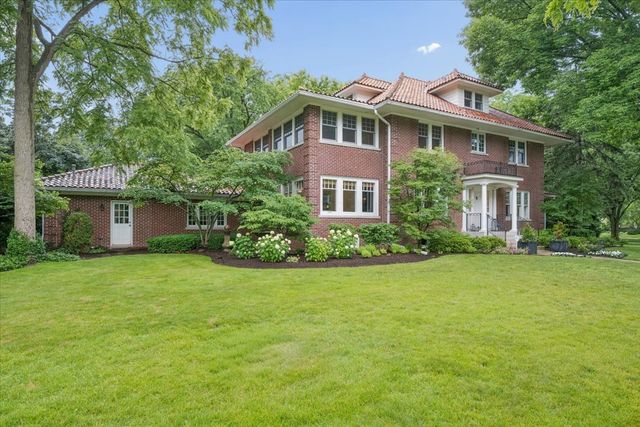 1141 Sheridan Road, Wilmette, IL 60091
