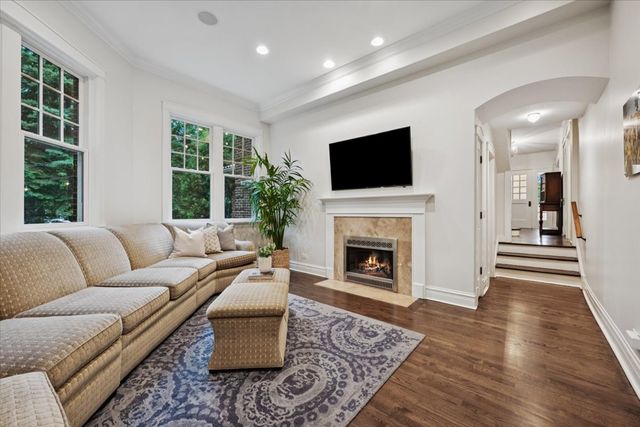 1141 Sheridan Road, Wilmette, IL 60091